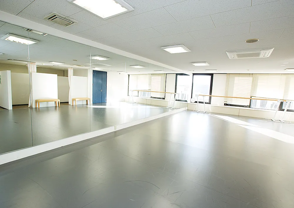 クラブナージ音楽教室今池店のレッスンスタジオ